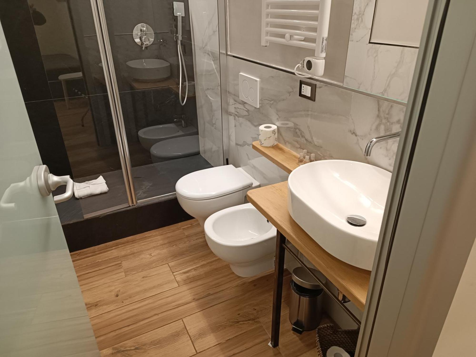 Il Giardino Di Elettra - Freeparking Apart otel Cenova Dış mekan fotoğraf